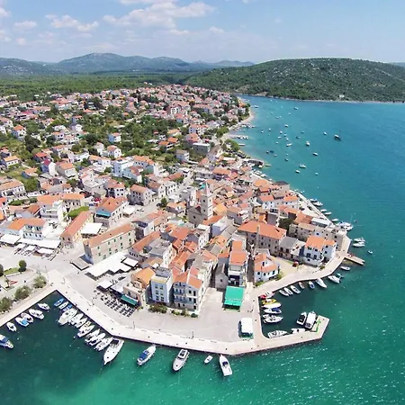 With Parking Space Pirovac, Sibenik - 11746 * Pirovac