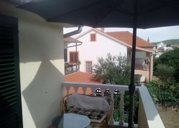 Apartman With Parking Space Pirovac, Sibenik - 11746 *